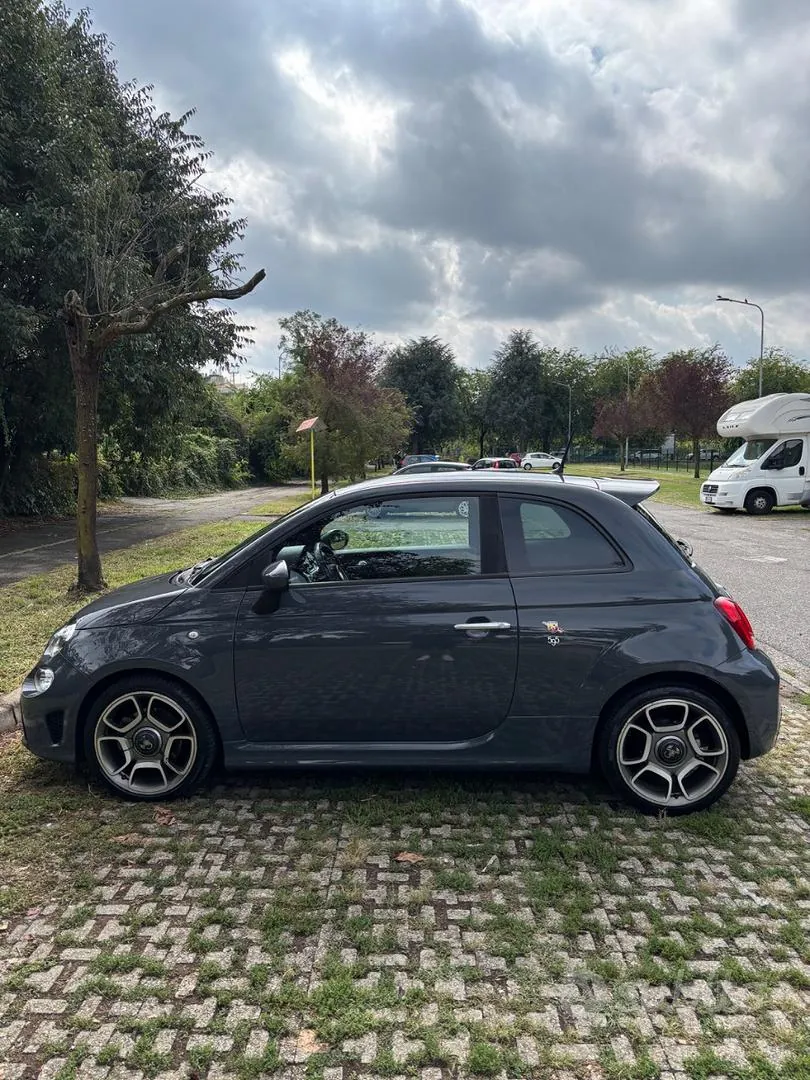 Abarth 595 2017 photo 2