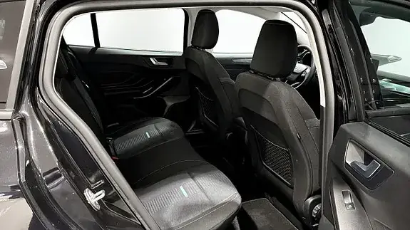 Ford Focus 2025 photo 5