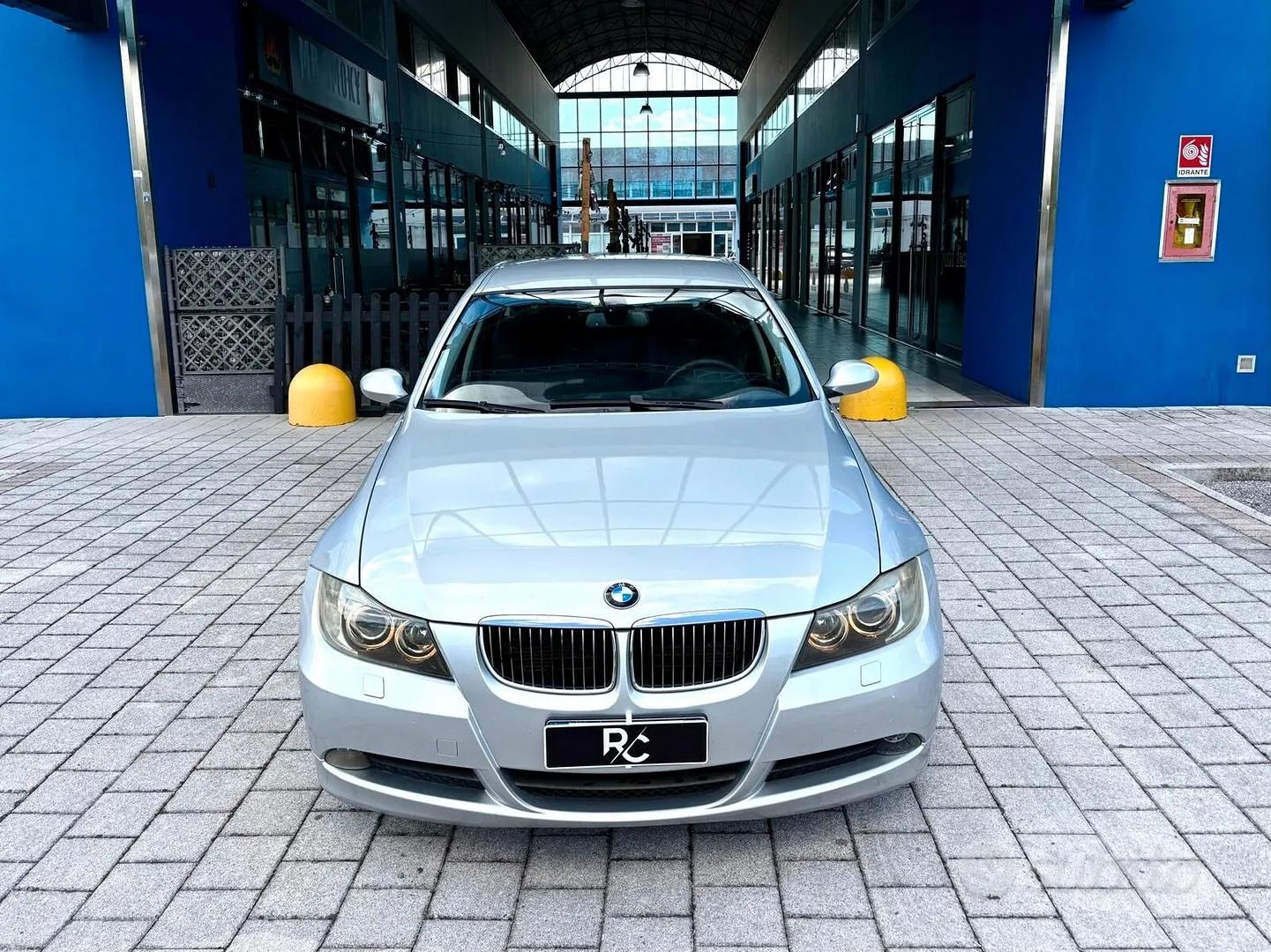 BMW 325D 2006 photo 2