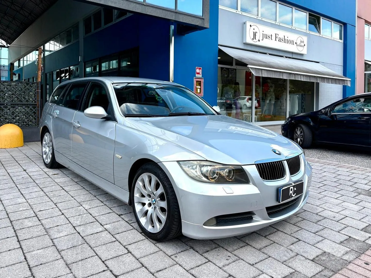 BMW 325D 2006 photo 3