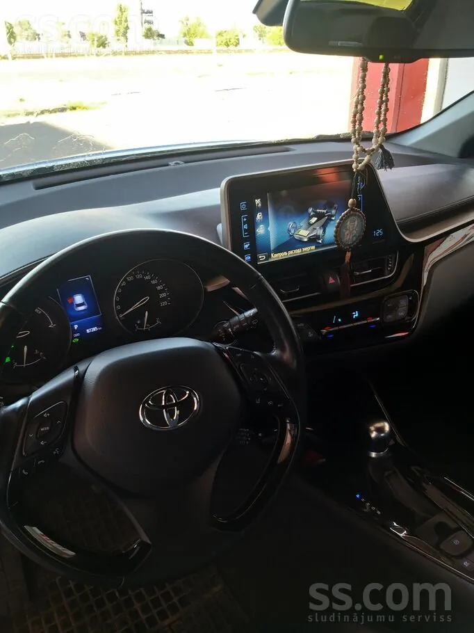 Toyota C-Hr 2019 photo 4