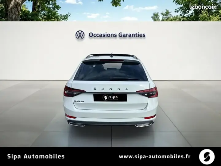 Skoda Superb 2023 photo 4