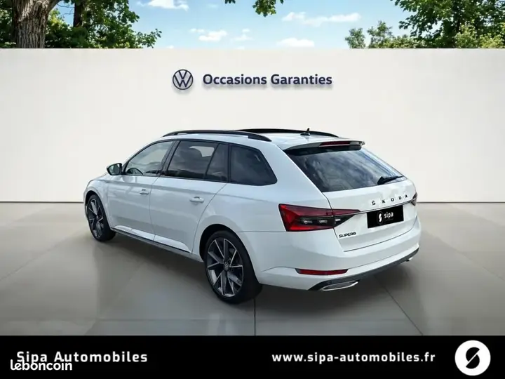 Skoda Superb 2023 photo 3
