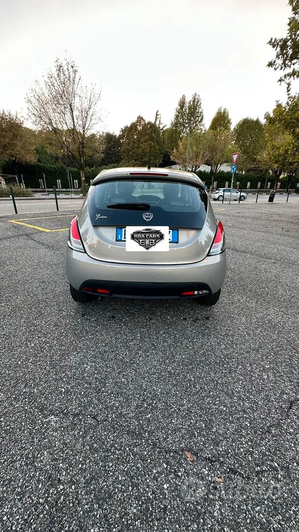 Lancia Ypsilon 2011 photo 5