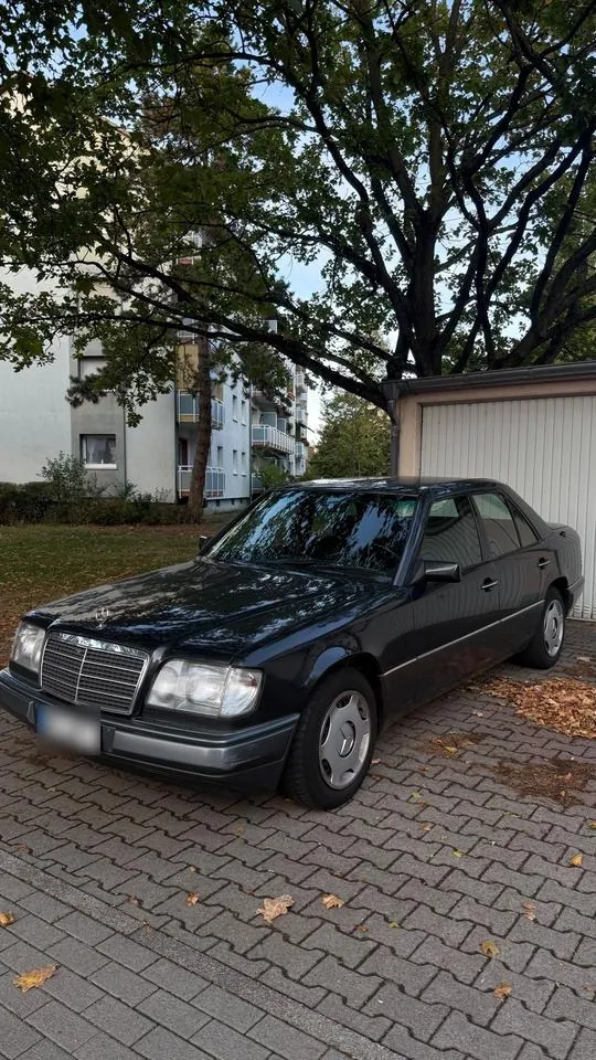 Mercedes-Benz W124
