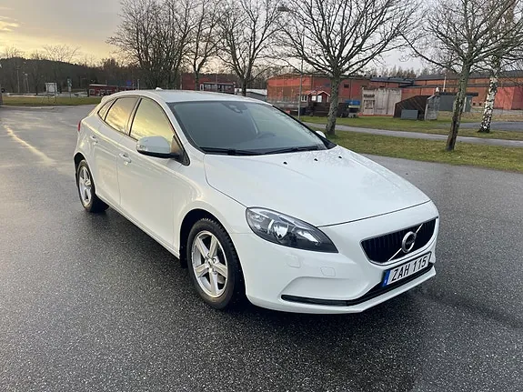 Volvo V40 2018 photo 3
