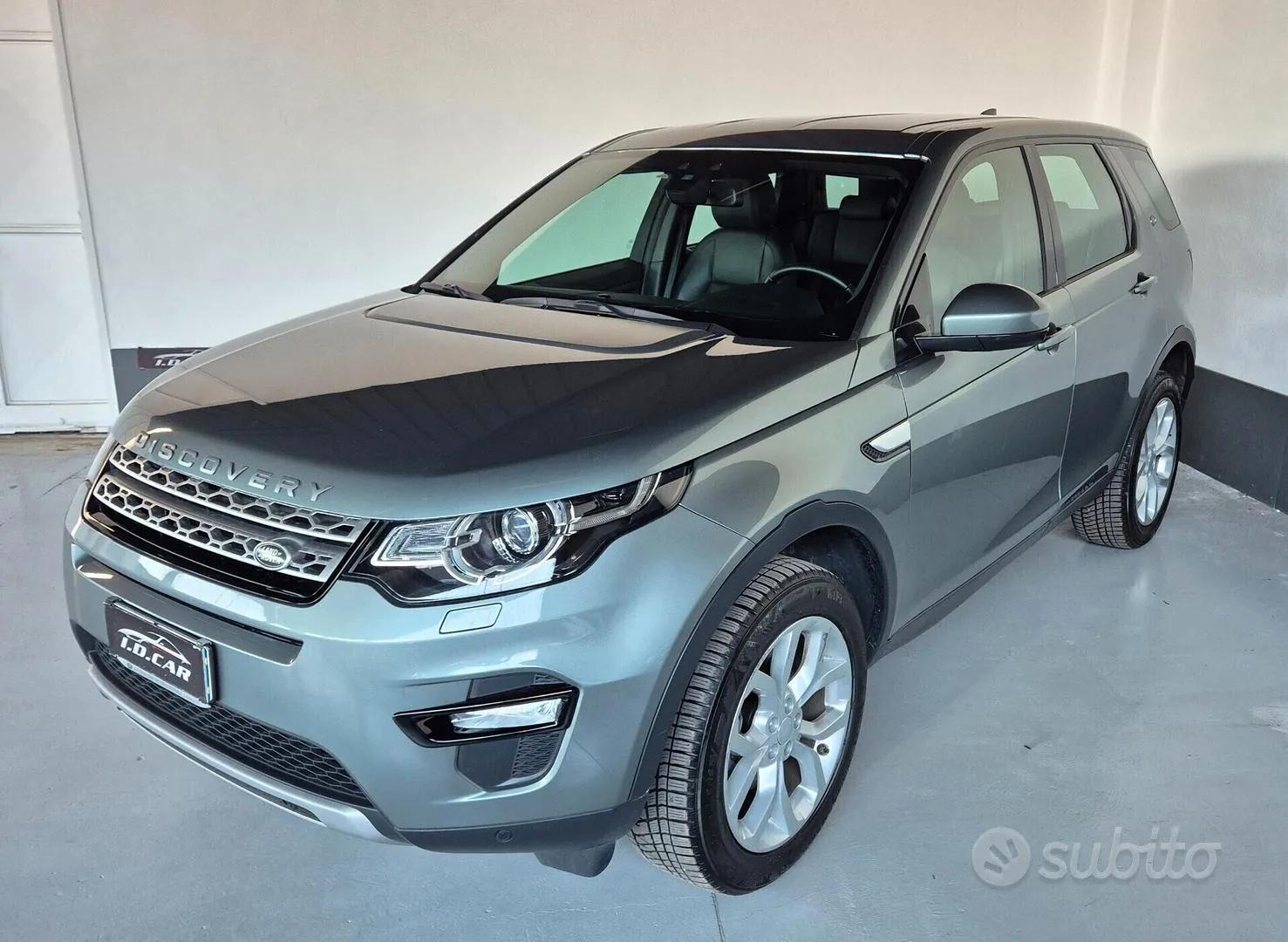Land Rover Discovery Sport 2018 photo 4