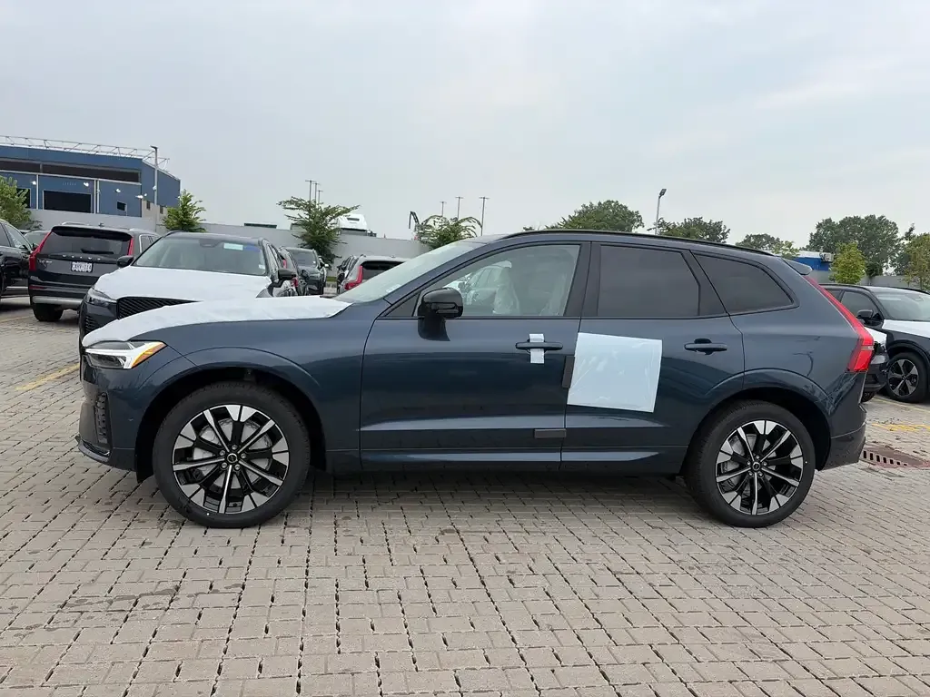 Volvo Xc60 2027 photo 3