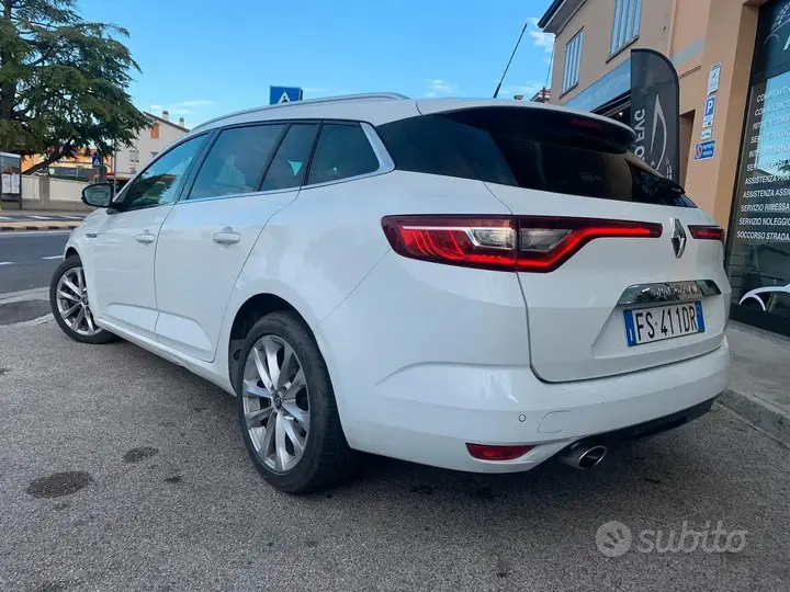 Renault Megane 2018 photo 3