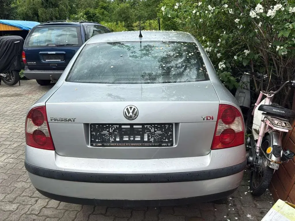 Volkswagen Passat 2000 photo 3