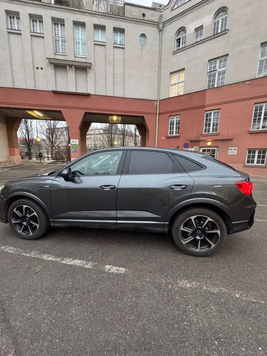 Audi Q3 2024 photo 3