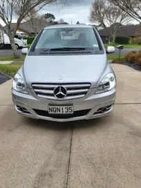 Mercedes-Benz B200 2009 photo 2