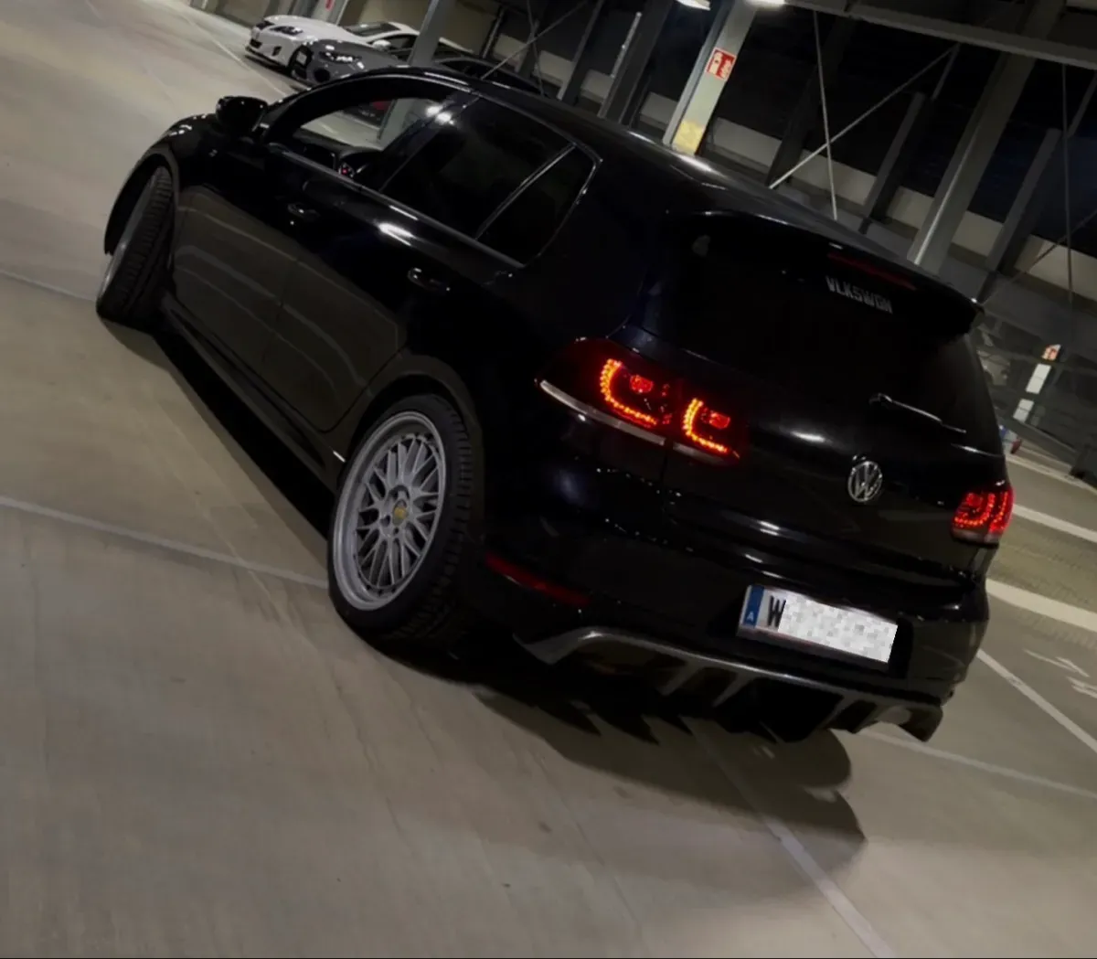 Volkswagen Golf 2012 photo 3