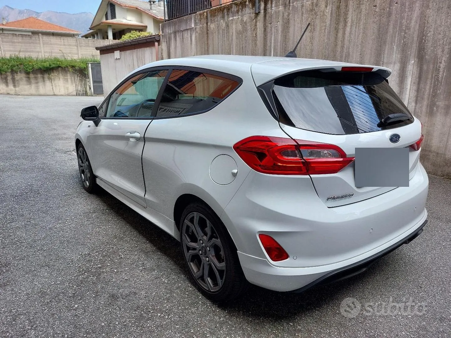 Ford Fiesta 2018 photo 2
