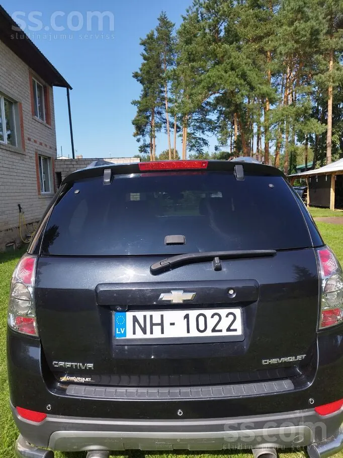 Chevrolet Captiva 2011 photo 2