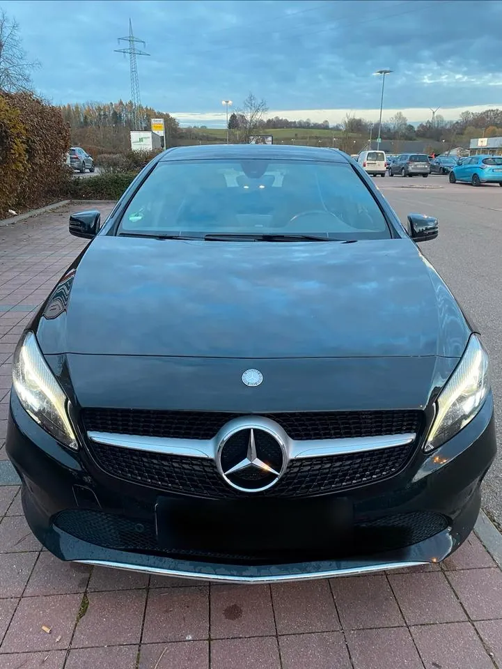 Mercedes-Benz A200