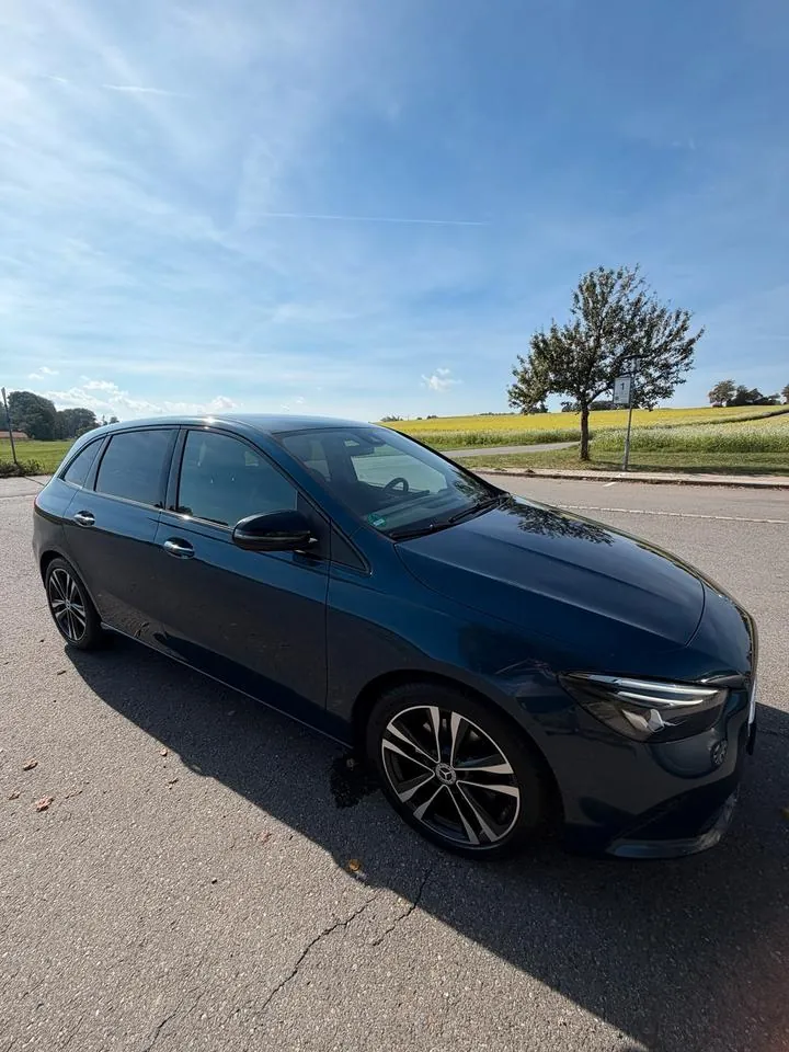 Mercedes-Benz B200D