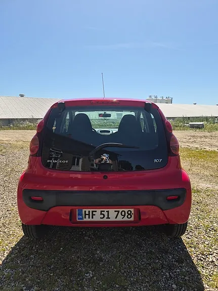 Peugeot 107 2012 photo 5