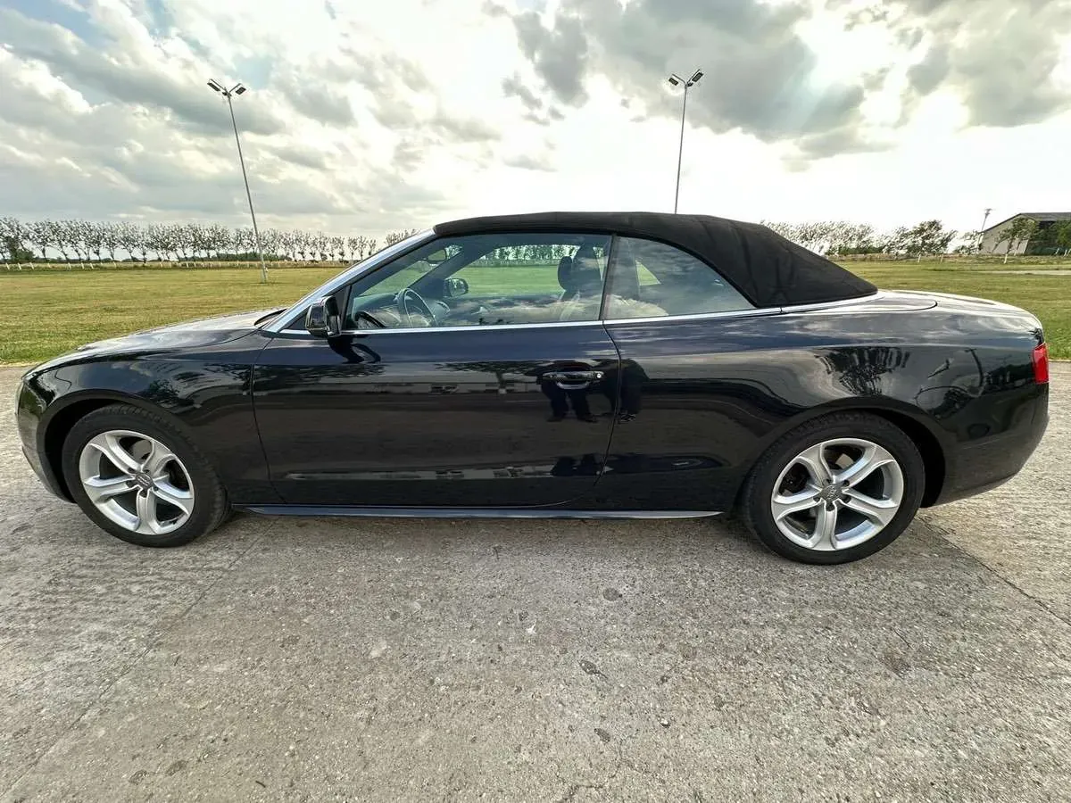 Audi A5 2012 photo 2