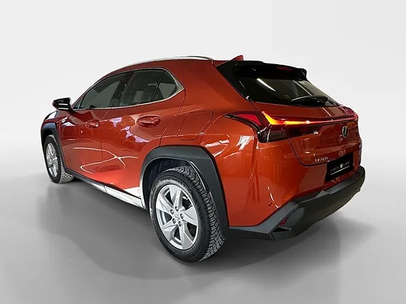 Lexus Ux300E 2023 photo 3