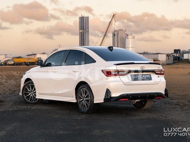 Toyota Yaris Ativ 2025 photo 3