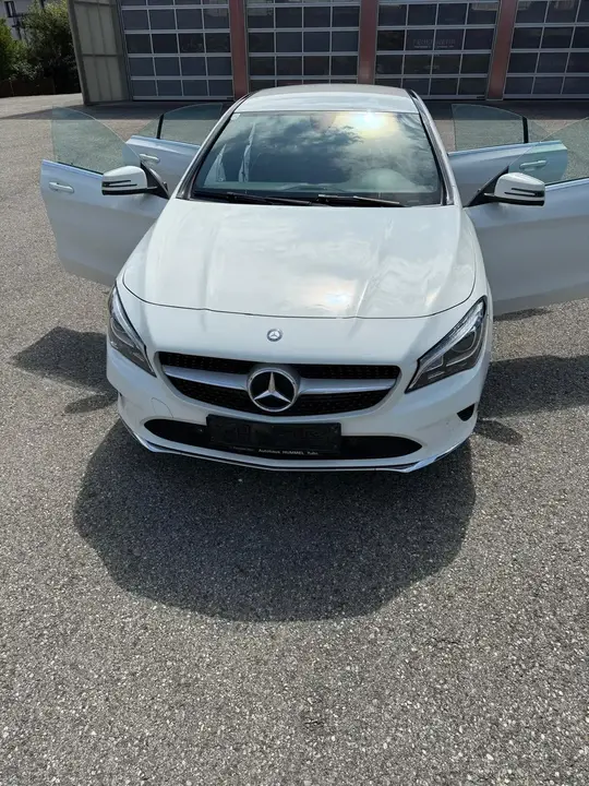 Mercedes-Benz Cla 2017 photo 2