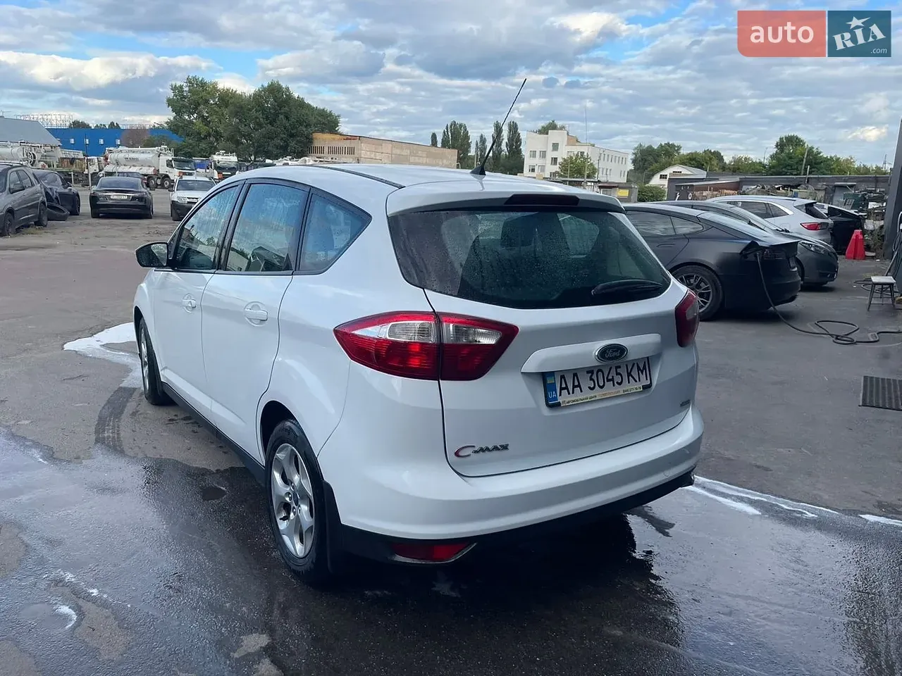 Ford C-Max 2013 photo 2