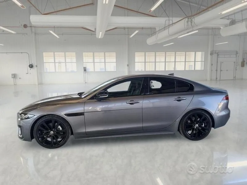 Jaguar Xe 2025 photo 5
