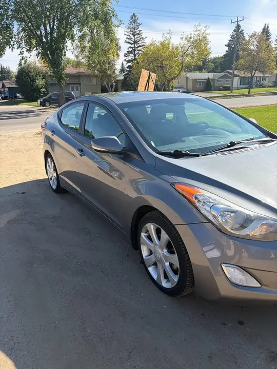 Hyundai Elantra 2013 photo 2