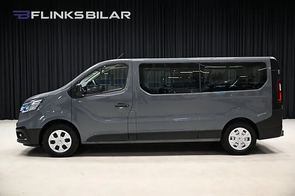 Renault Trafic 2024 photo 2
