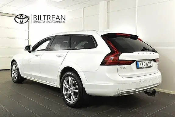 Volvo V90 Cross Country 2022 photo 2