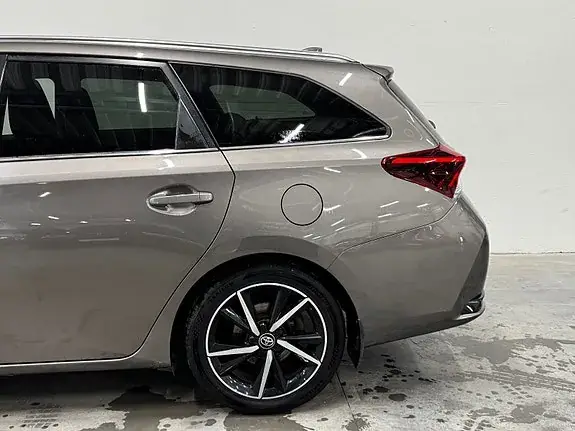 Toyota Auris 2018 photo 5