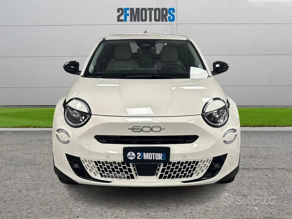 Fiat 600 2025 photo 2