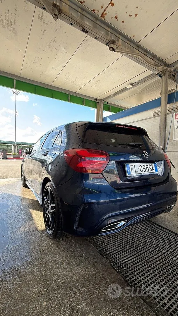 Mercedes-Benz A180 Amg 2017 photo 3