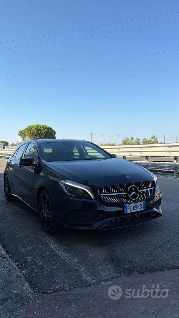 Mercedes-Benz A180 Amg 2017 photo 2