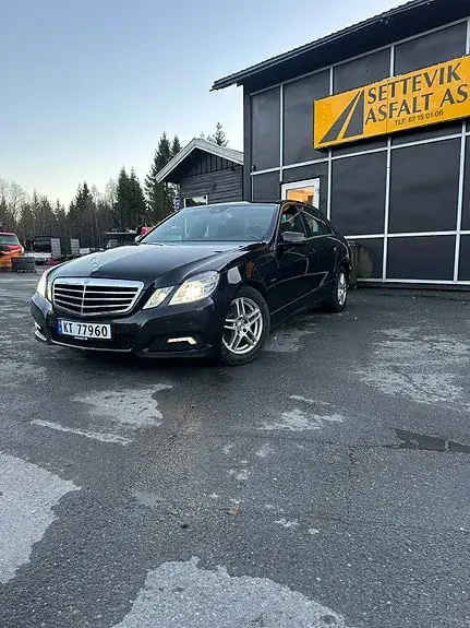 Mercedes-Benz E 220 D 2010 photo 3
