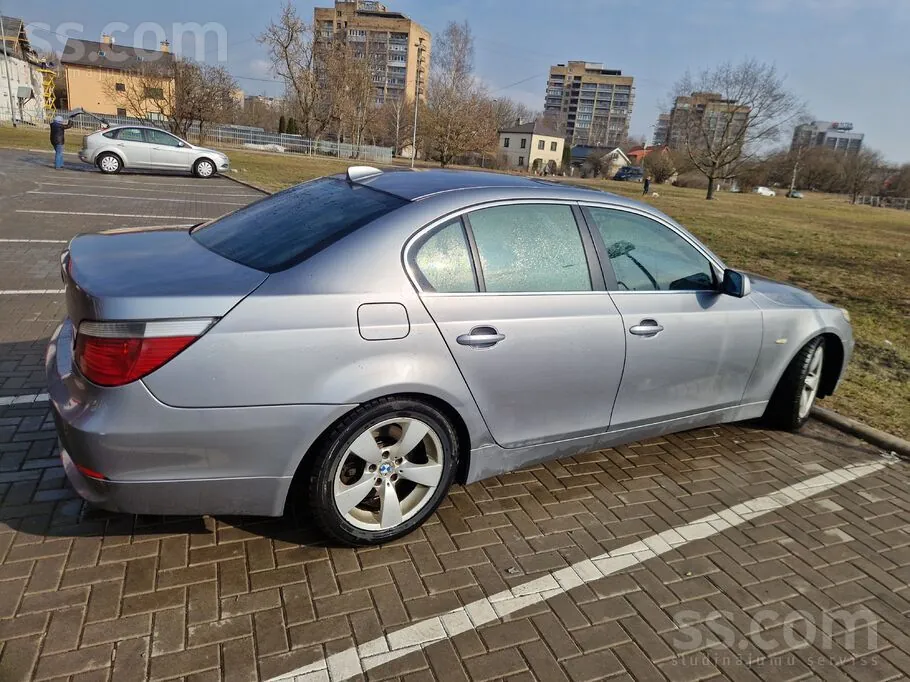 BMW 530 2006 photo 3
