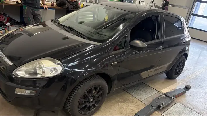 Fiat Punto 2010 photo 3