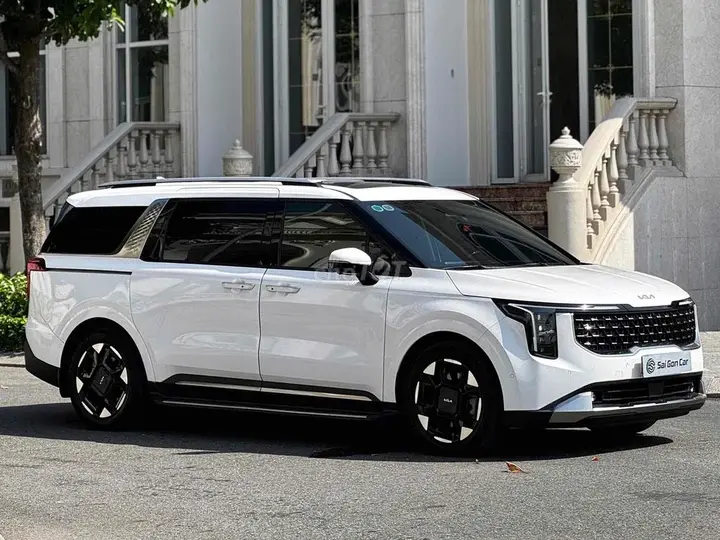 Kia Carnival 2024 photo 3