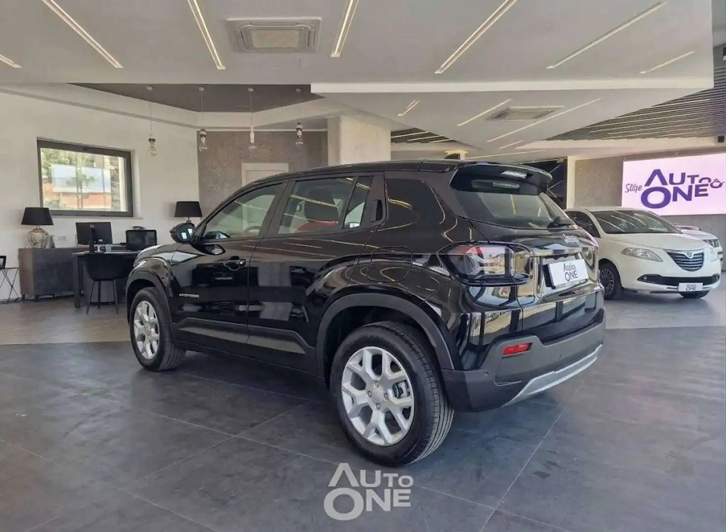 Jeep Avenger 2024 photo 2