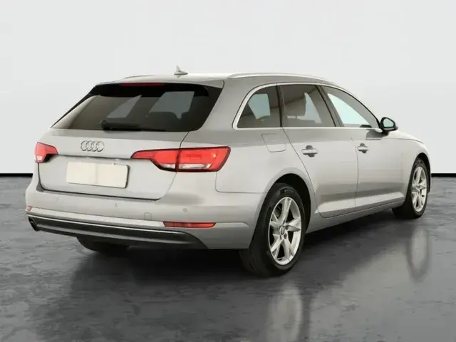 Audi A4 Avant 2017 photo 4
