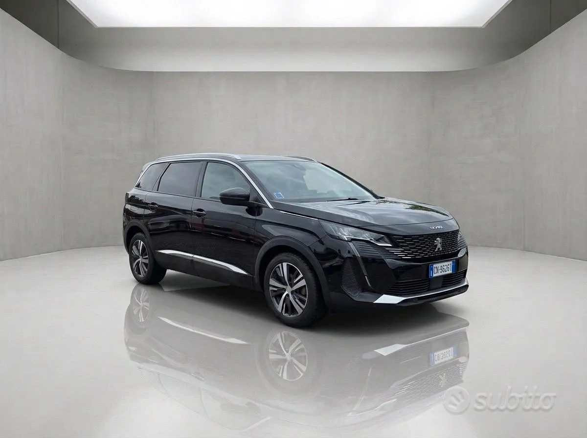 Peugeot 5008 2022 photo 2