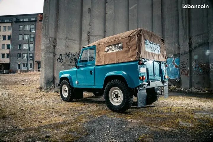 Land Rover Defender 1998 photo 2