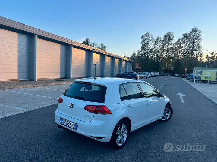 Volkswagen Golf 2015 photo 2