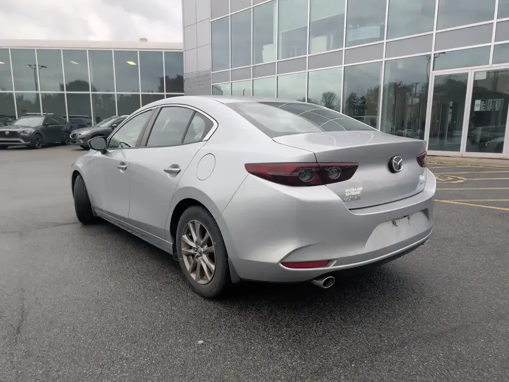 Mazda 3 2019 photo 3