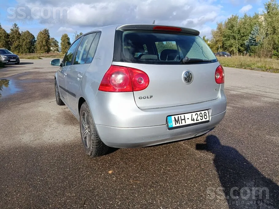 Volkswagen Golf 5 2008 photo 3