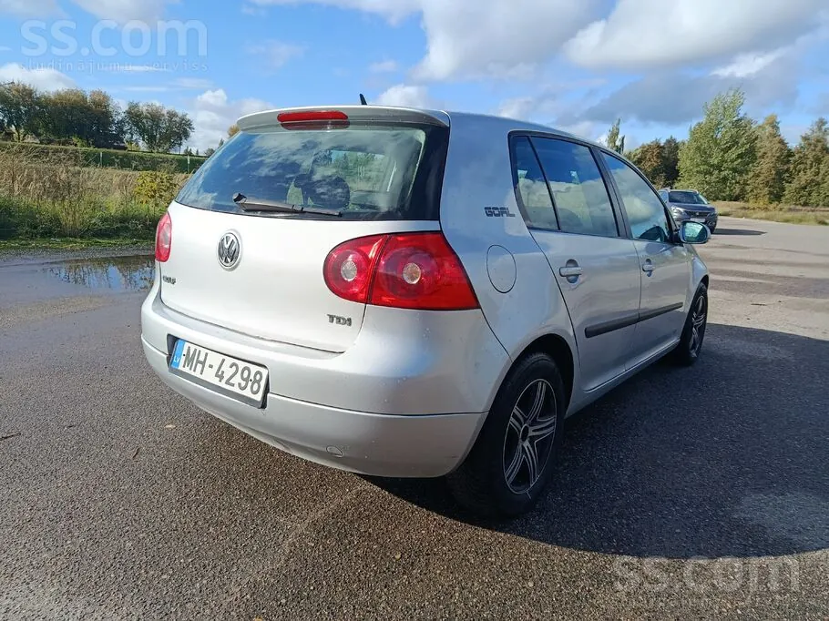 Volkswagen Golf 5 2008 photo 4