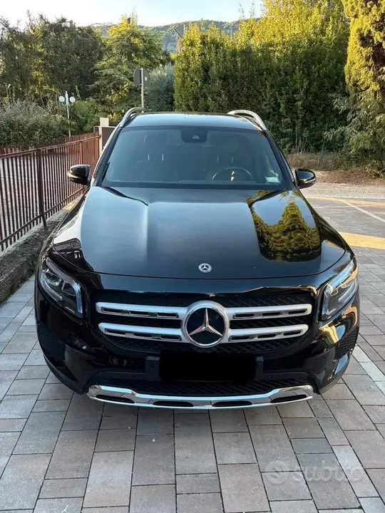 Mercedes-Benz Glb