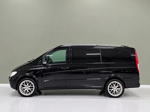 Mercedes-Benz Viano 2008 photo 2