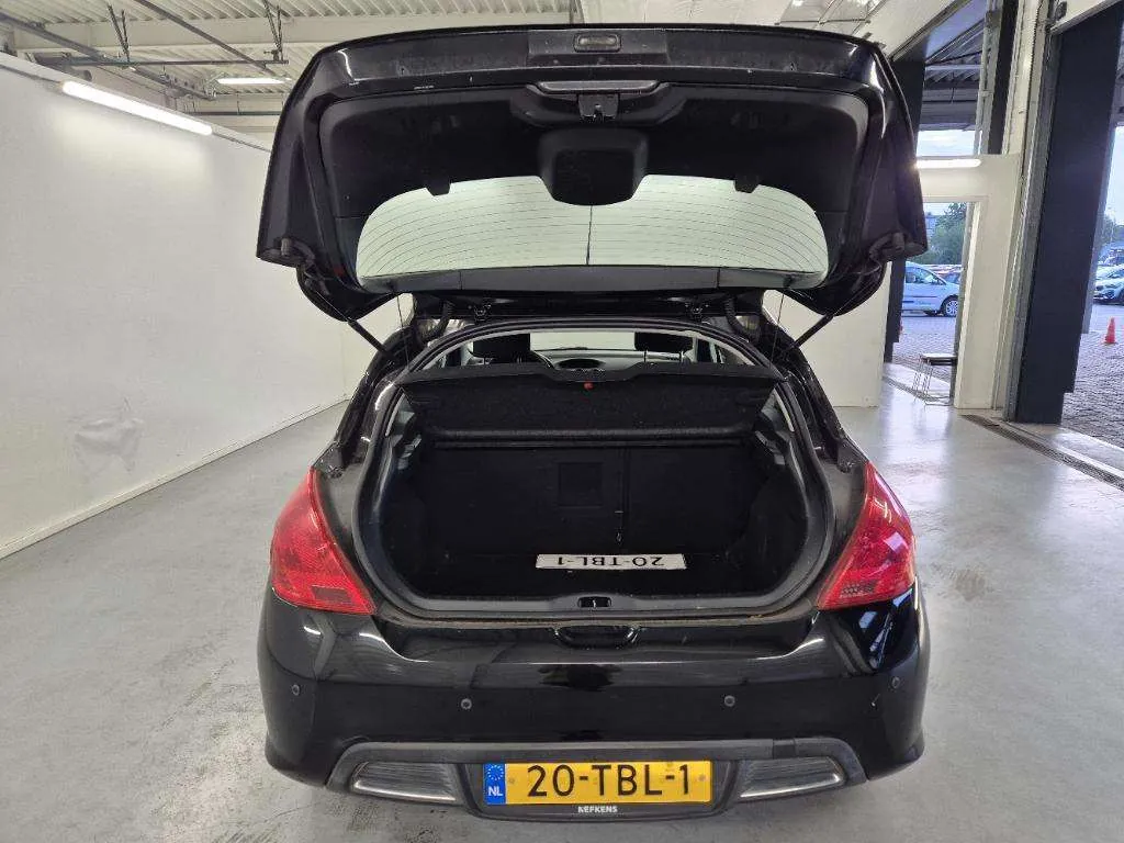 Peugeot 308 2012 photo 5
